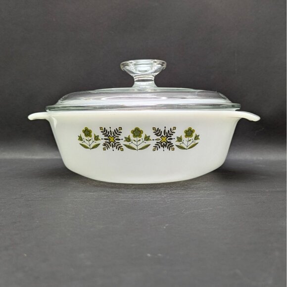 Anchor Hocking Fire King Round 2 Qt. Covered Casserole Dish Glass Vintage - Picture 3 of 16